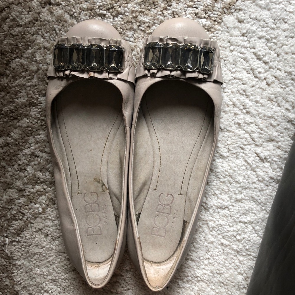 BCBG flats